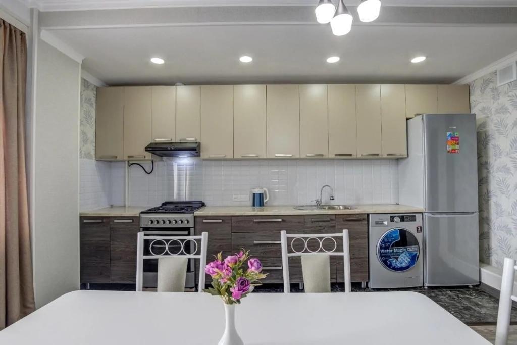 Apartments For Rent Bishkek Exterior foto